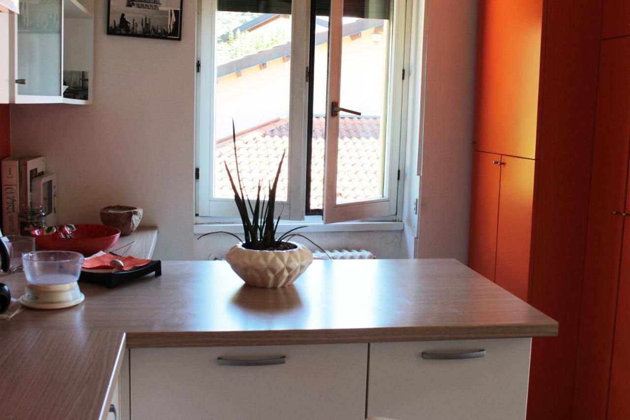 Ferienwohnung Casa Di Princi Brunate Exterior foto